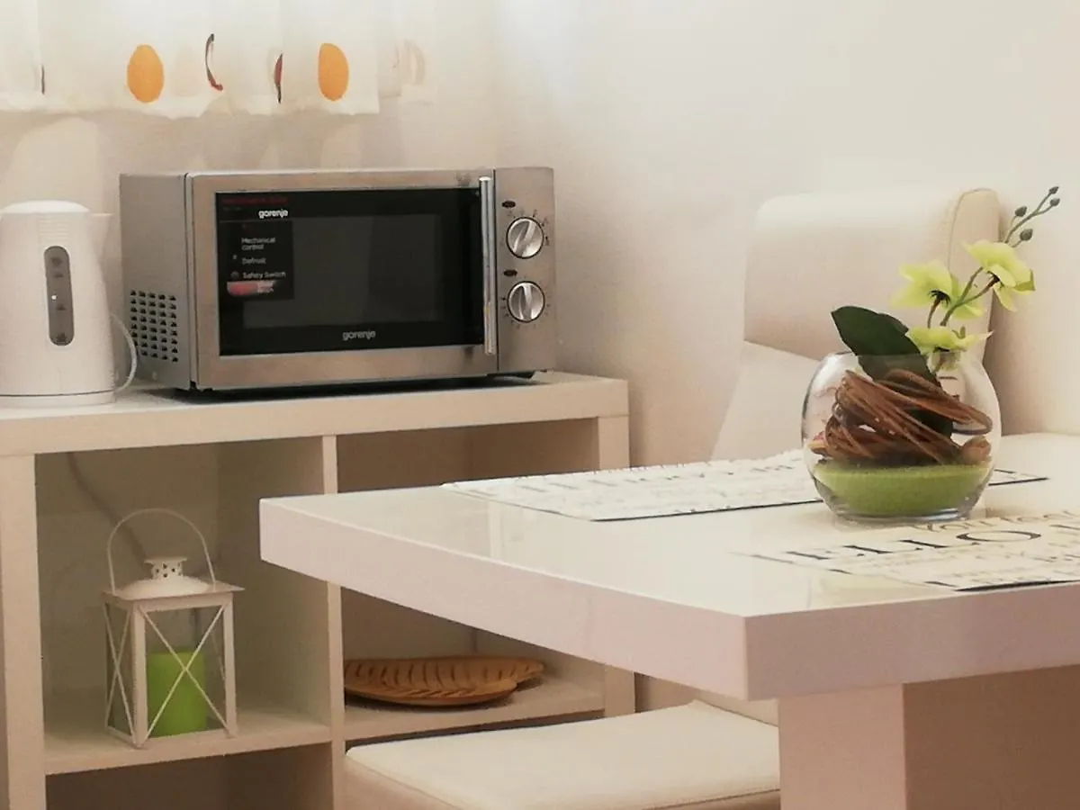 Apartment Studio Apartman Lenka Split
